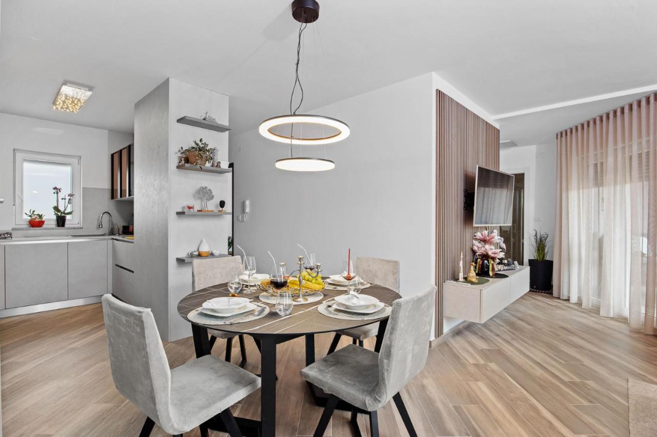 Apartment Leone Medulin Eksteriør billede